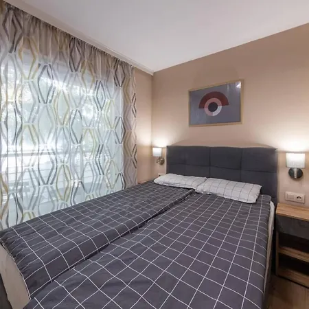 комфорт на метри от морската градина и центъра Apartment *